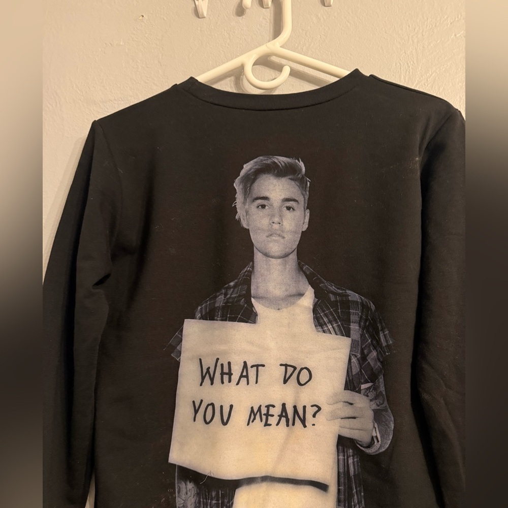 Justin Bieber What Do You Mean Girls Pullover Hot Topic New With Tags Medium - Picture 6 of 8